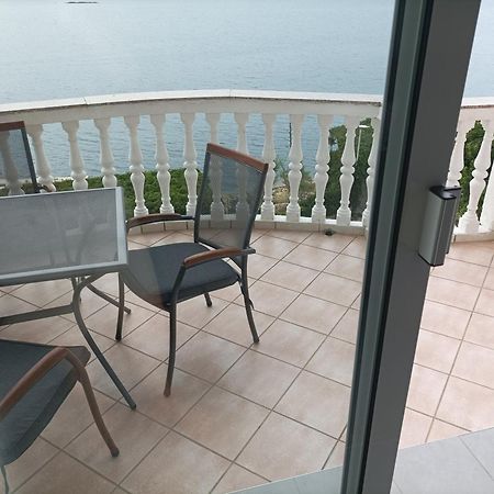 Apartments By The Sea Zubovici, Pag - 6394 Exteriör bild